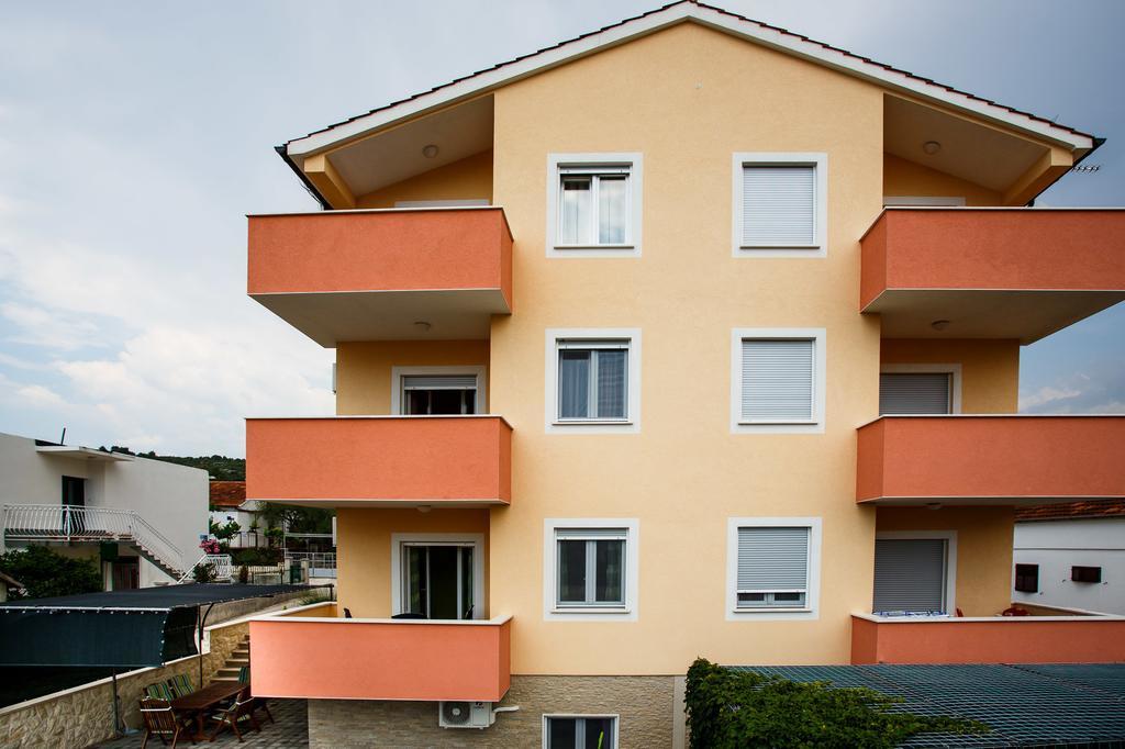 Rogoznica Apartments Kristina Exterior photo